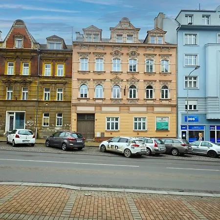 Apartment Nicol Karlovy Vary Exterior photo