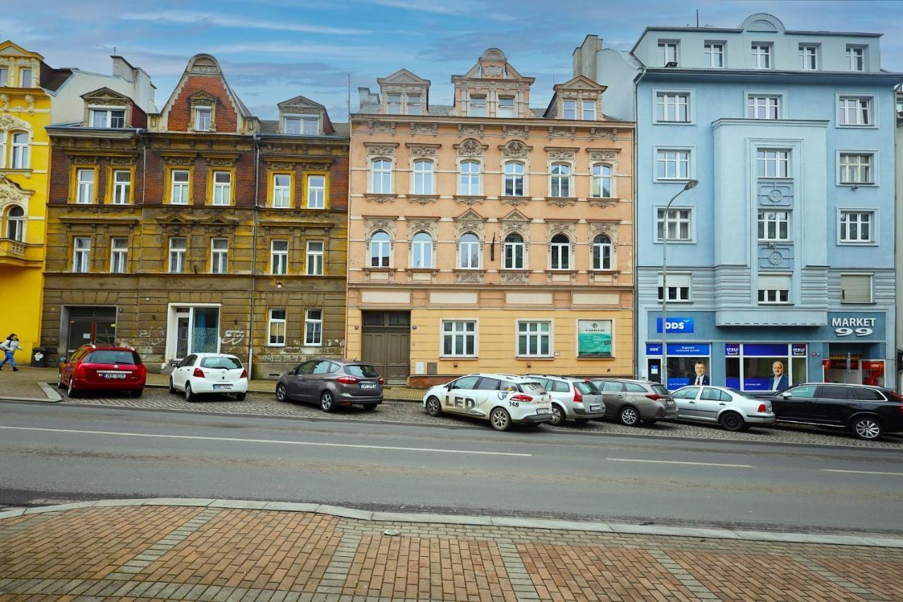 Nicol Apartment